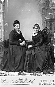 Sisters, Johanne and Charlotte Wrensted